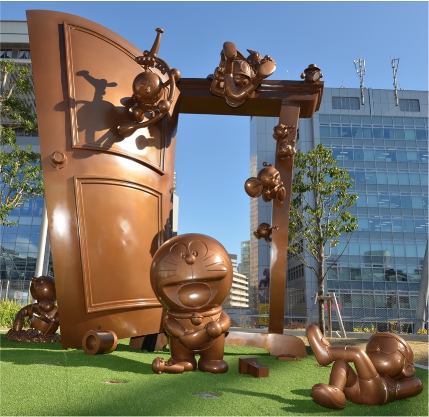 藤子・F・不二雄キャラクターが大集合したモニュメントを東京の新名所・渋谷区立宮下公園に寄贈 ドラえもん50周年記念モニュメント「ドラえもん みらいのとびら」誕生のサブ画像2