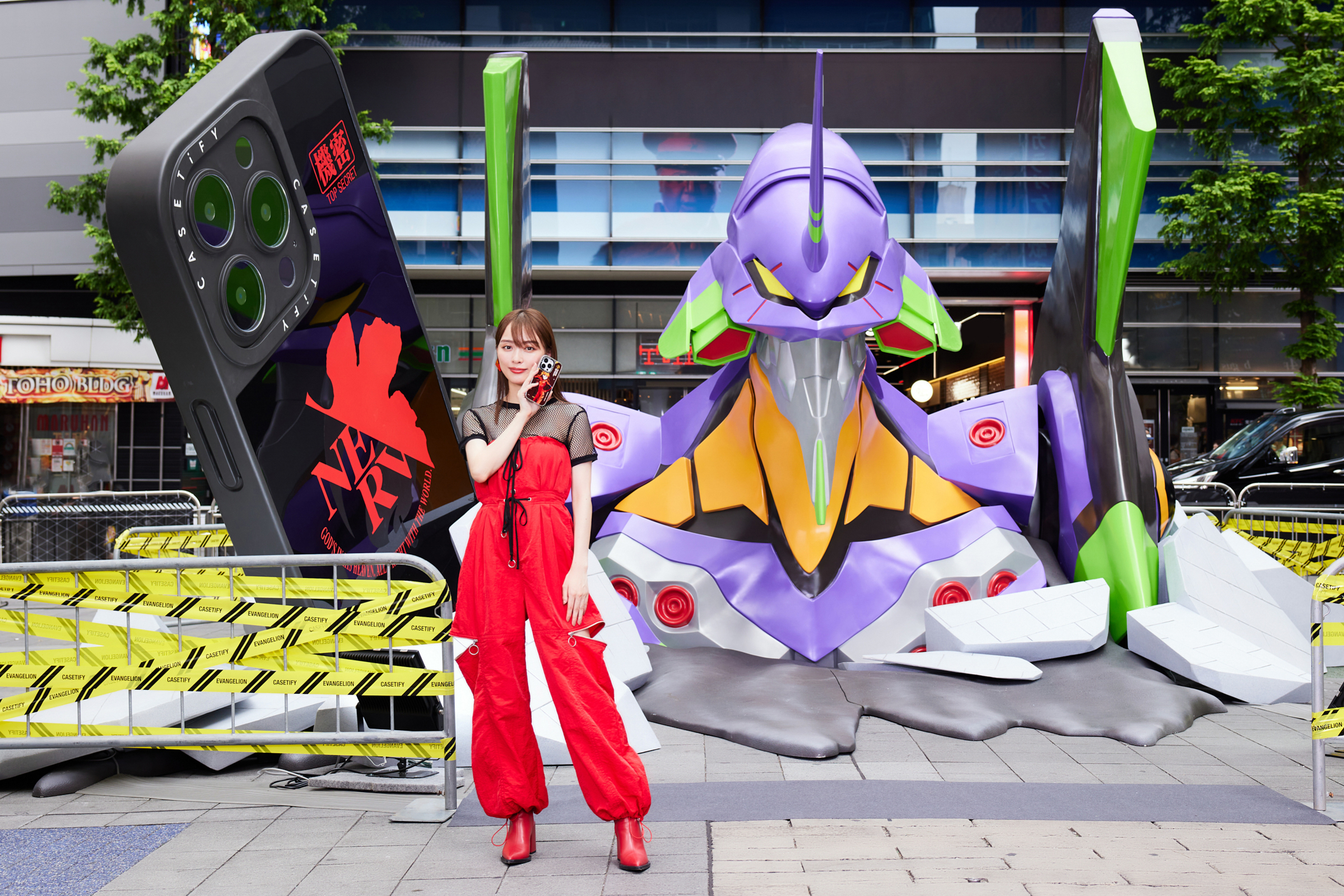 EVANGELION x CASETiFY コラボイベントに、内田理央さんが人気キャラクター「アスカ」をイメージした衣装で登場！のサブ画像1